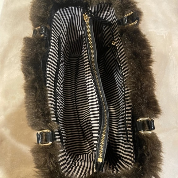 Kate Spade Foxtrot Hill Quinn Orange Purse - Picture 2 of 4